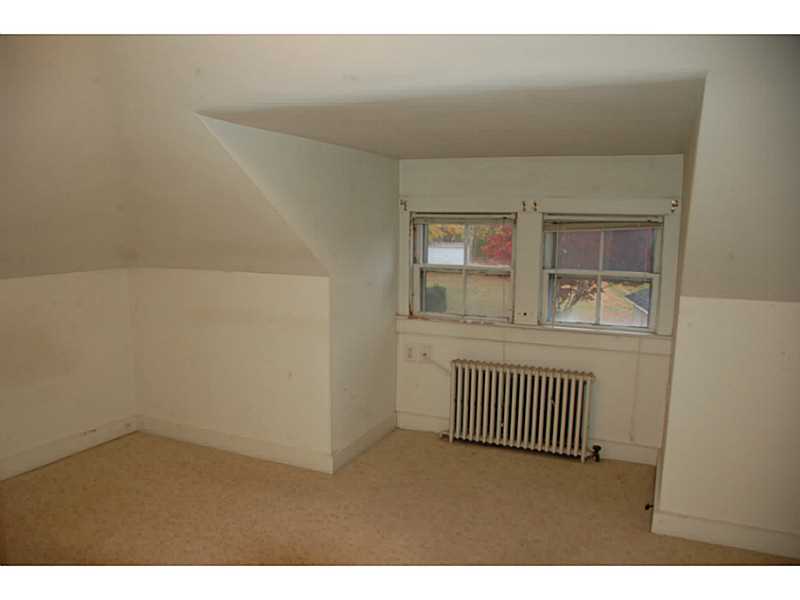 152 Beach Street Westerly, RI 02891 - Photo 14 of 18 Bedroom.
