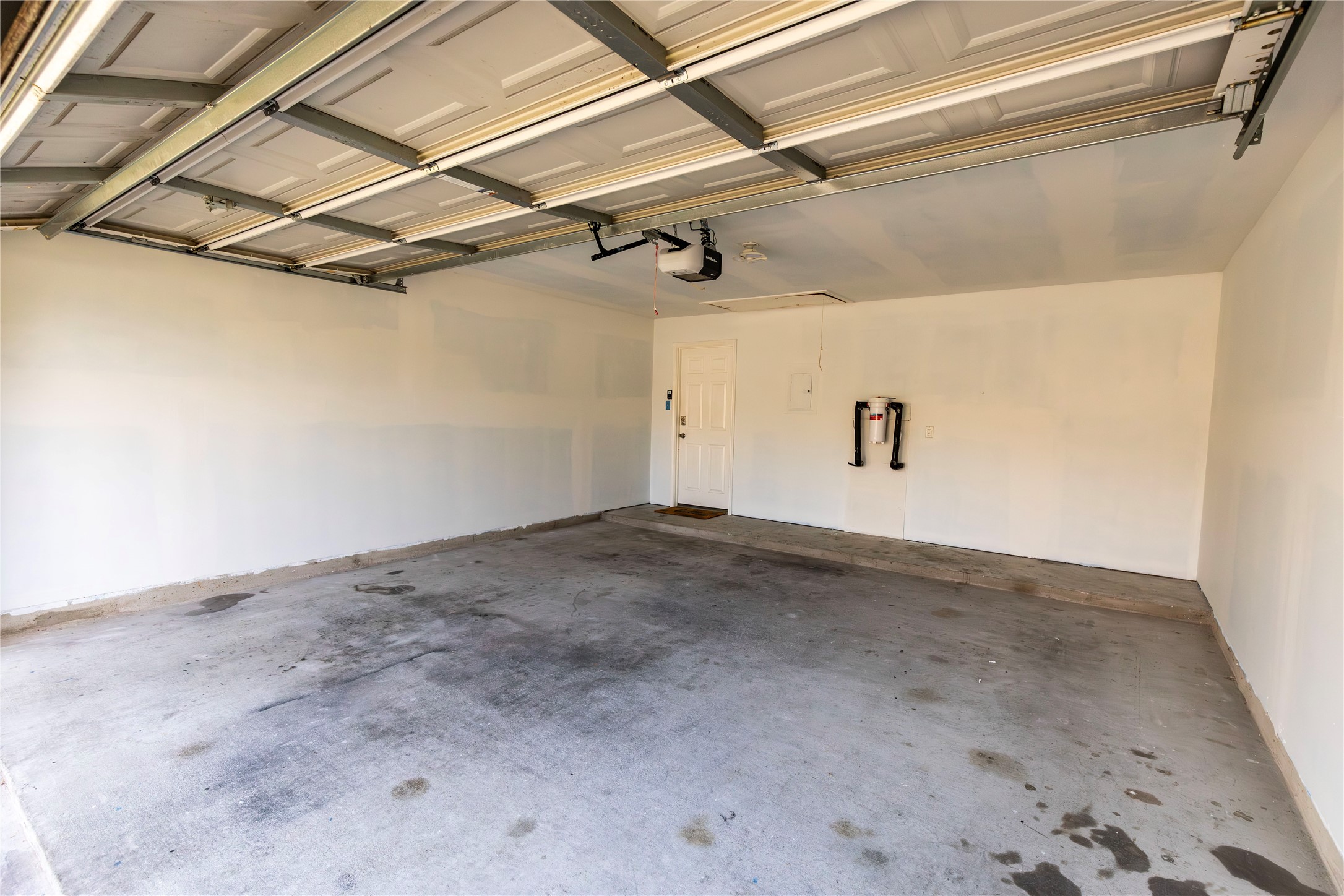 102 Thompson Trail Bastrop, TX 78602 - Photo 17 of 18 a view of small space