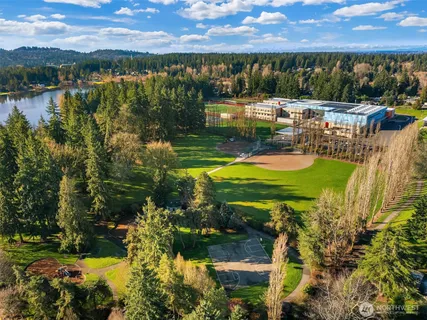 $1,099,500 | 16042 Lake Hills Boulevard, Bellevue, WA 98008