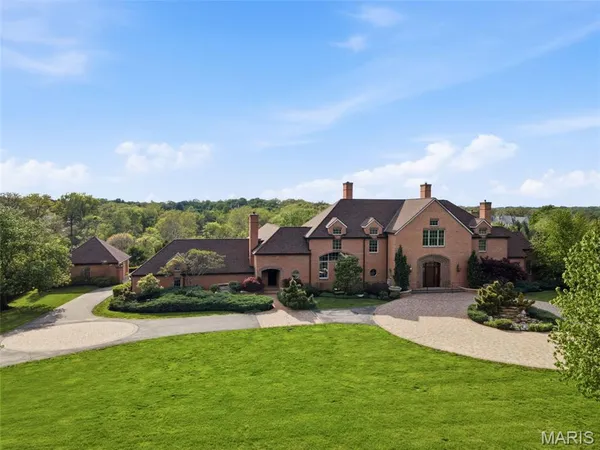 $5,999,900 | 17 Bridle Ridge Lane, Huntleigh, MO 63131