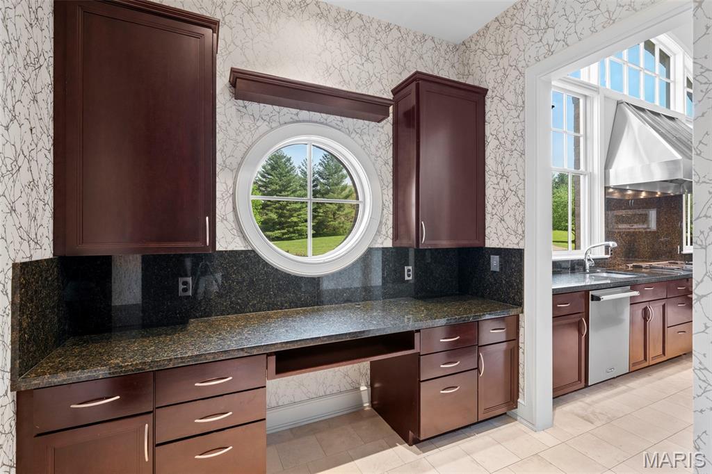 17 Bridle Ridge Lane Huntleigh, MO 63131 - Photo 24 of 94