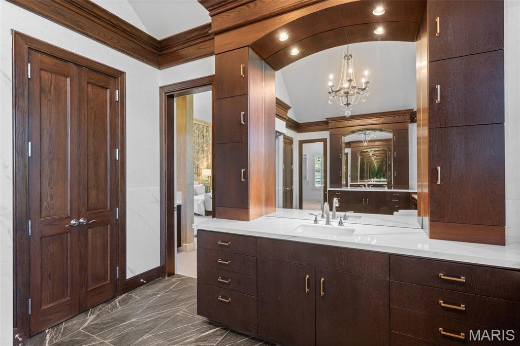 17 Bridle Ridge Lane Huntleigh, MO 63131 - Photo 36 of 94