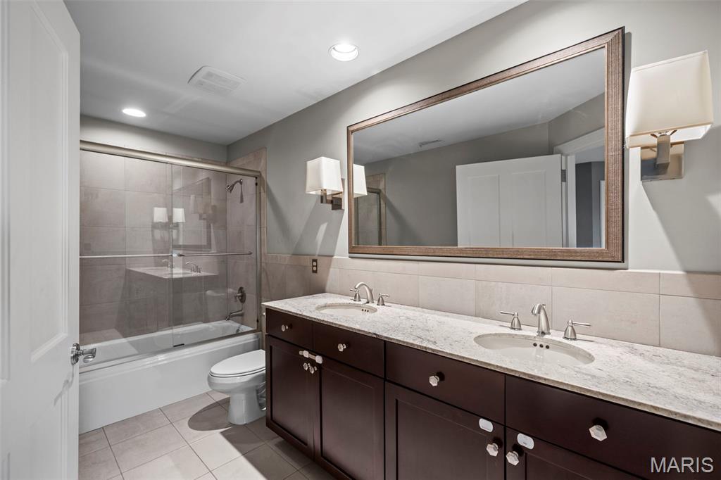17 Bridle Ridge Lane Huntleigh, MO 63131 - Photo 60 of 94