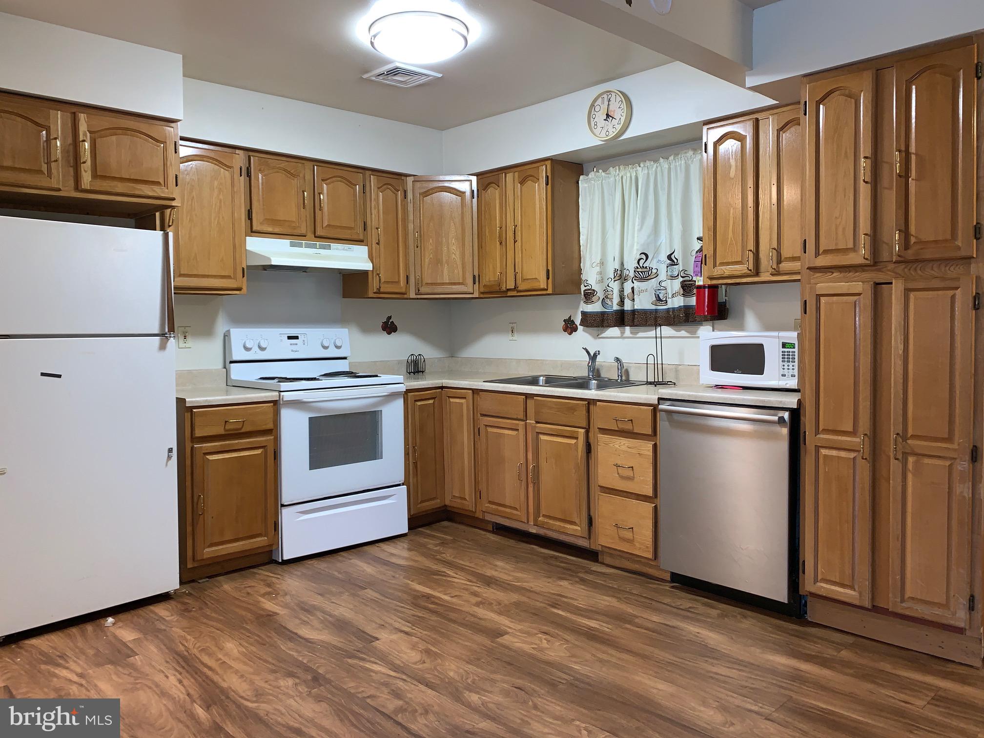 3510 Centerfield Road Harrisburg, PA 17109 - Photo 3 of 13 Gallery Image 3
