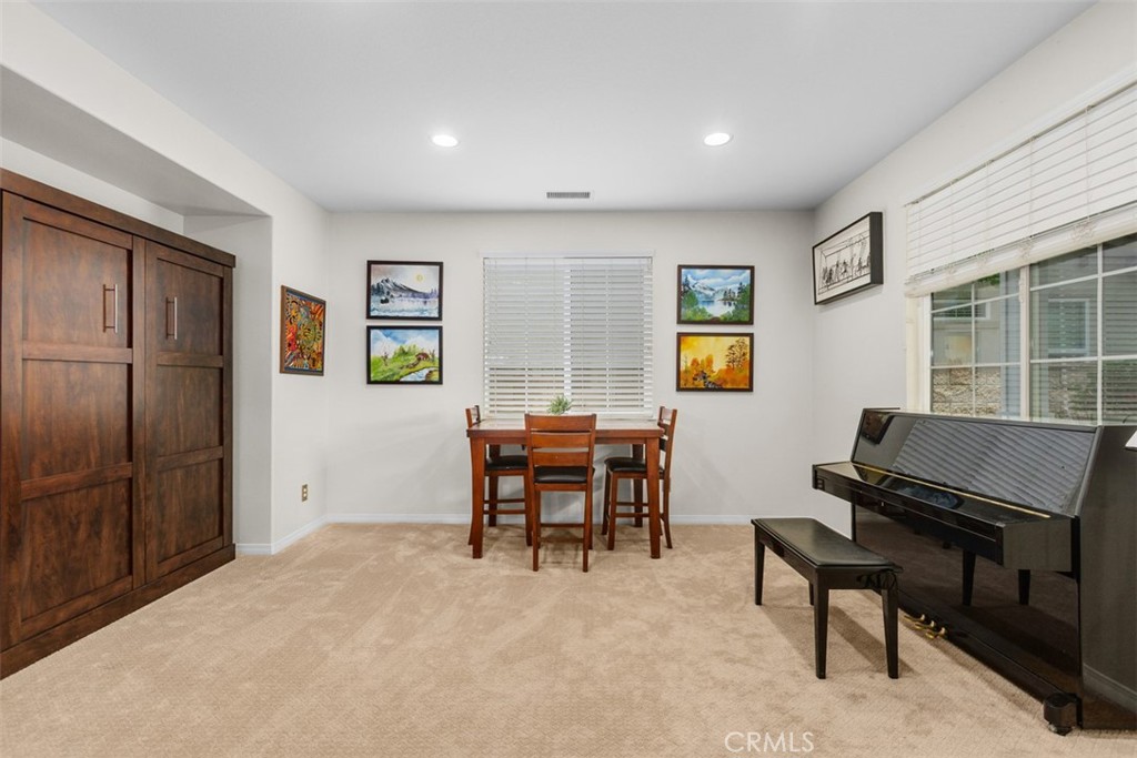 31956 Bitterroot Court Temecula, CA 92592 - Photo 5 of 34
