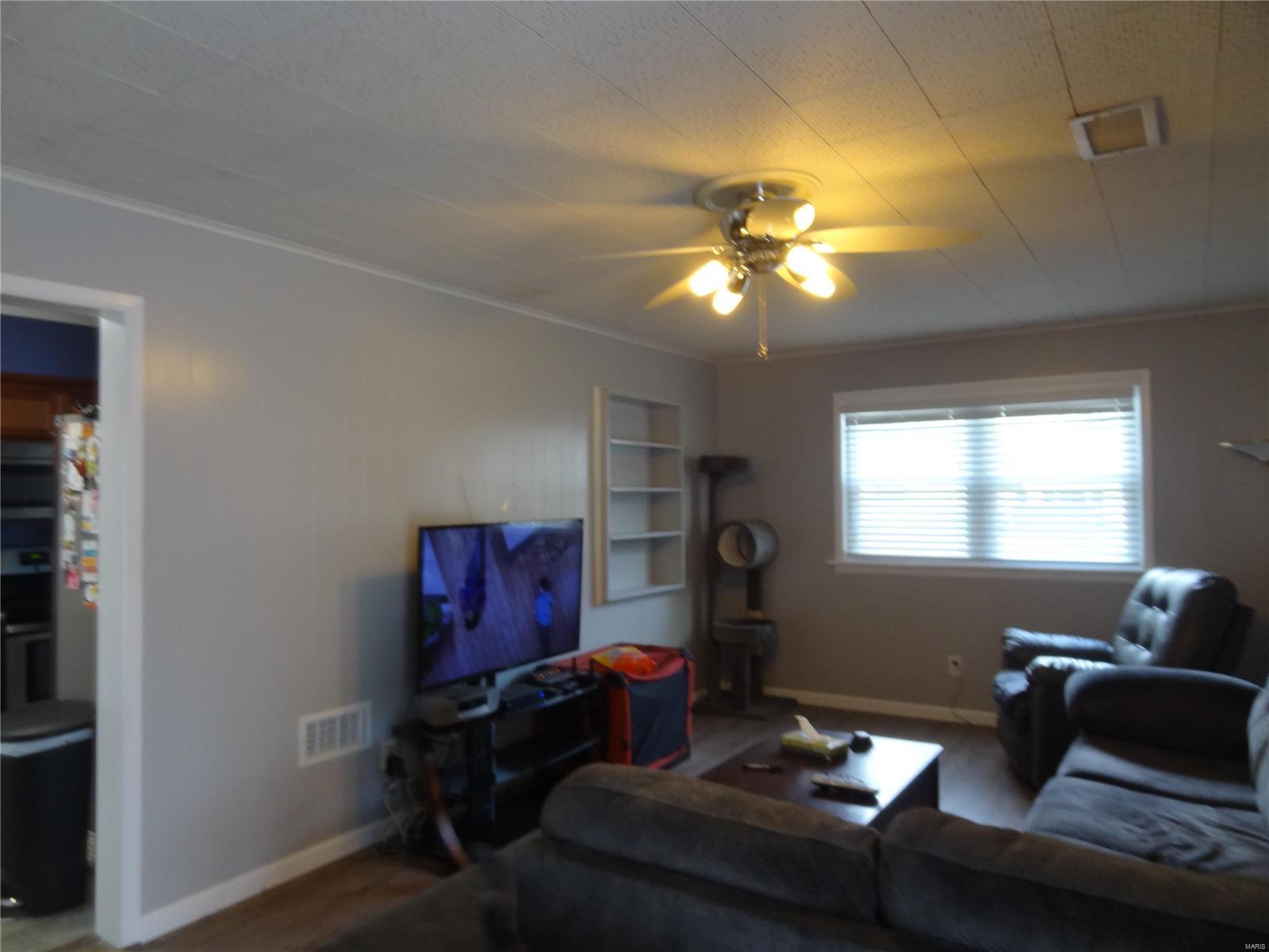 4324 Ashby Road St. Ann, MO 63074 - Photo 11 of 15 Gallery Image 11
