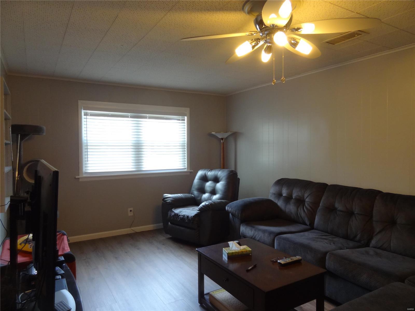 4324 Ashby Road St. Ann, MO 63074 - Photo 12 of 15 Gallery Image 12