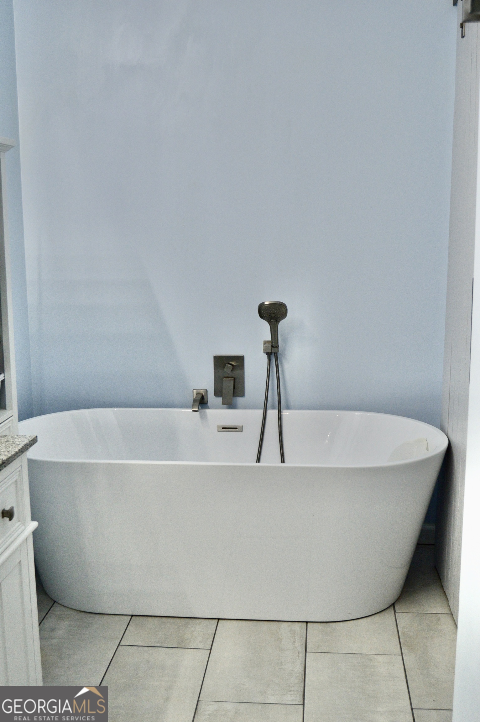 817 Brookside Drive Winder, GA 30680 - Photo 56 of 126 Soaking tub