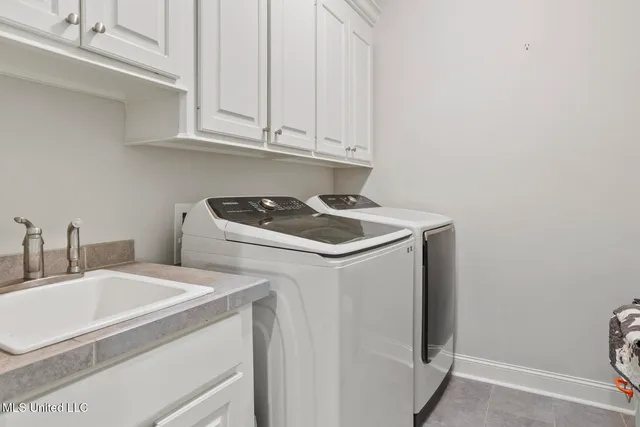 $319,500 | 100 Trailbridge Way, Canton, MS 39046