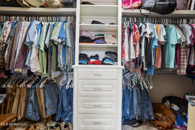 $319,500 | 100 Trailbridge Way, Canton, MS 39046