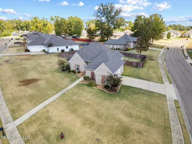 $319,500 | 100 Trailbridge Way, Canton, MS 39046