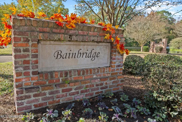 $319,500 | 100 Trailbridge Way, Canton, MS 39046