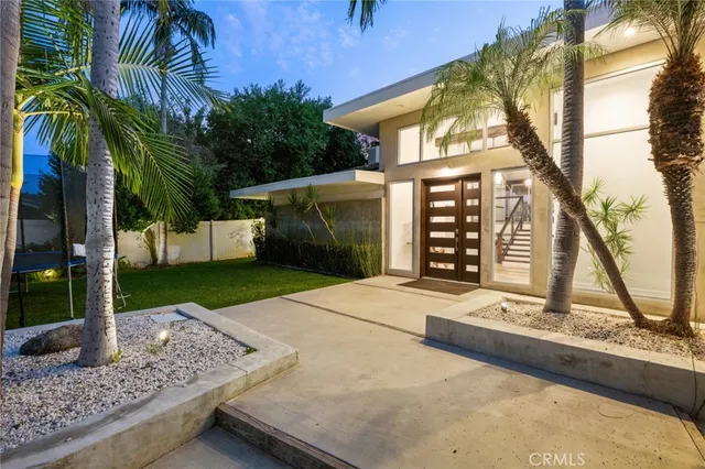 $2,749,000 | 10255 Overhill Drive, Santa Ana, CA 92705