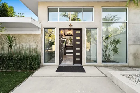 $2,669,000 | 10255 Overhill Drive, Santa Ana, CA 92705