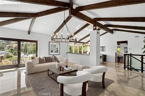 $2,669,000 | 10255 Overhill Drive, Santa Ana, CA 92705