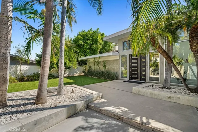 $2,749,000 | 10255 Overhill Drive, Santa Ana, CA 92705