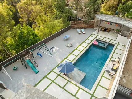 $2,669,000 | 10255 Overhill Drive, Santa Ana, CA 92705