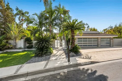 $2,669,000 | 10255 Overhill Drive, Santa Ana, CA 92705