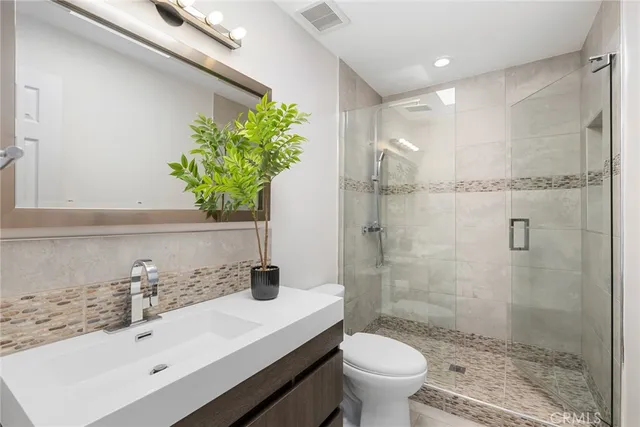 $2,749,000 | 10255 Overhill Drive, Santa Ana, CA 92705