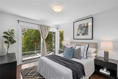 $2,669,000 | 10255 Overhill Drive, Santa Ana, CA 92705