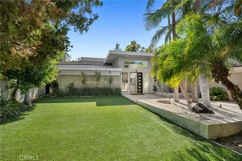 $2,669,000 | 10255 Overhill Drive, Santa Ana, CA 92705