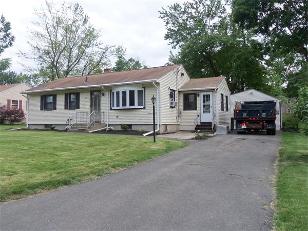 89 Mayher Street Springfield, MA 01104 - Photo 1 of 13