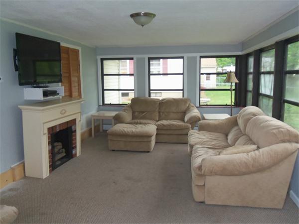 89 Mayher Street Springfield, MA 01104 - Photo 7 of 13