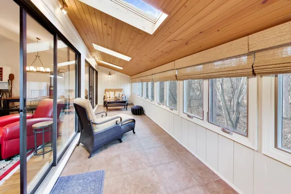$659,900 | 519 Bristol Oak Court, Unit D, Fontana, WI 53125