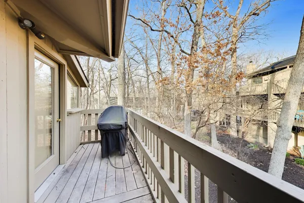 $659,900 | 519 Bristol Oak Court, Unit D, Fontana, WI 53125