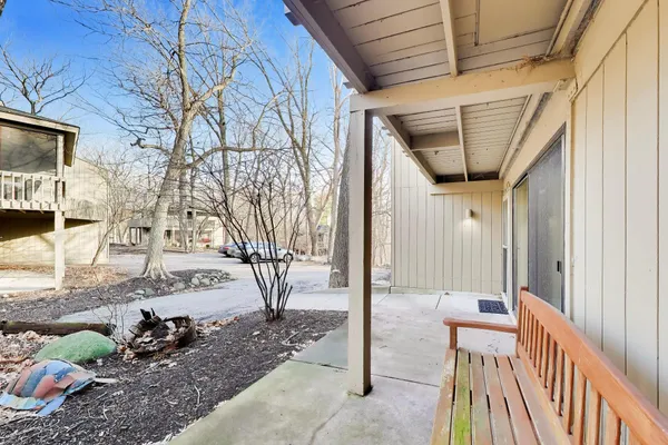 $659,900 | 519 Bristol Oak Court, Unit D, Fontana, WI 53125