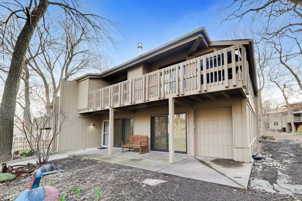 $659,900 | 519 Bristol Oak Court, Unit D, Fontana, WI 53125