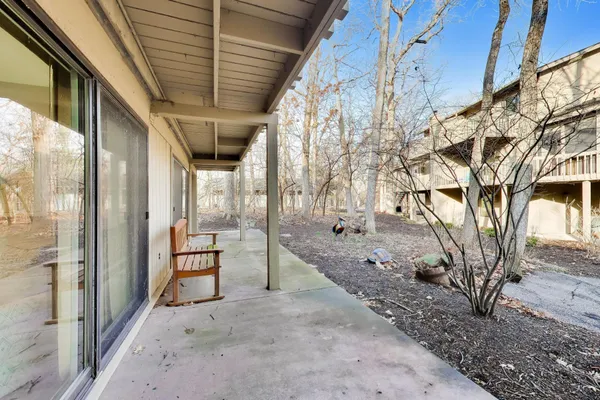 $659,900 | 519 Bristol Oak Court, Unit D, Fontana, WI 53125