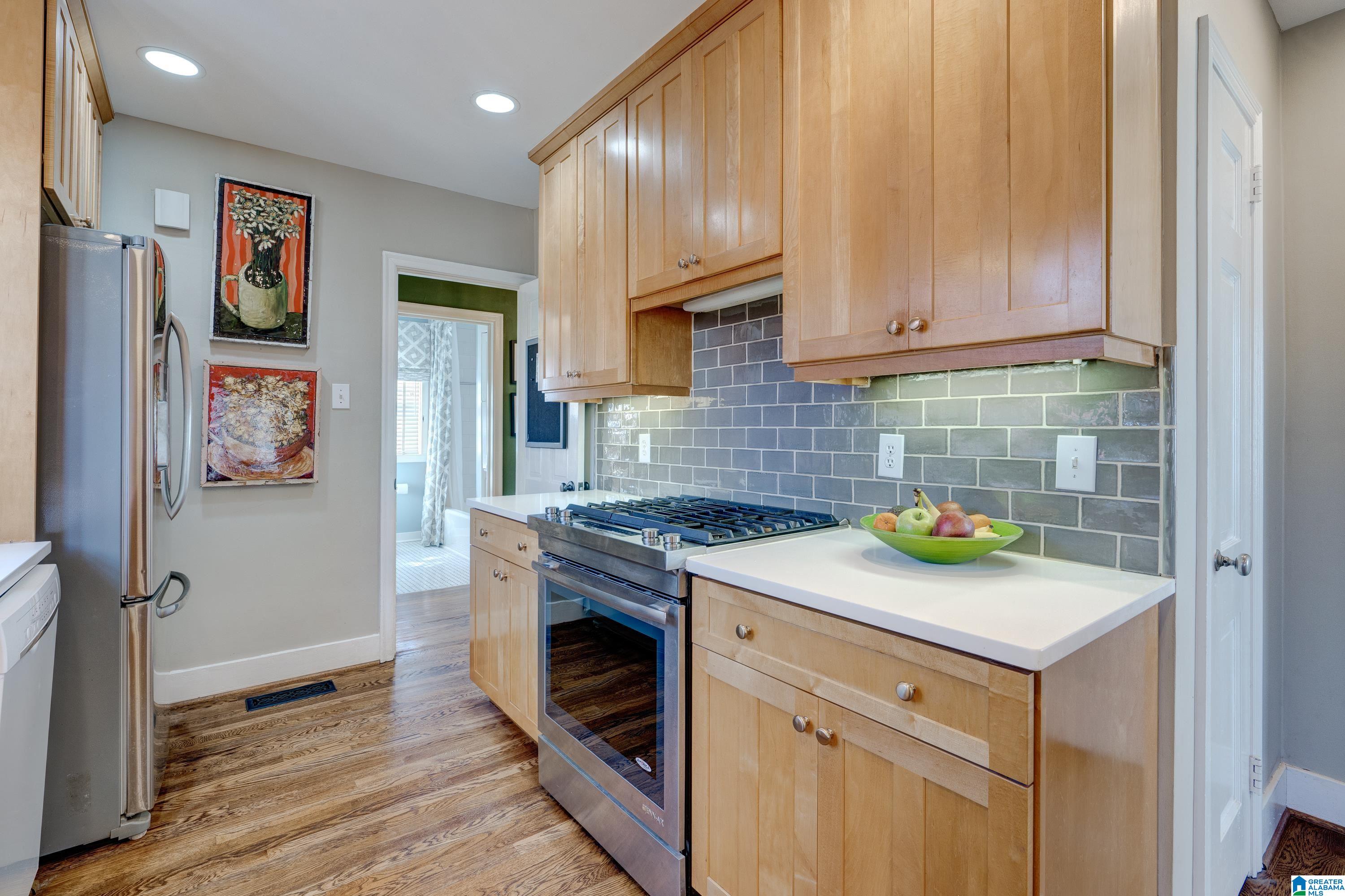 21 Spring Street Mountain Brook, AL 35213 - Photo 10 of 34