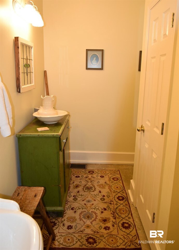 206 Lee Street Mobile, AL 36611 - Photo 19 of 34