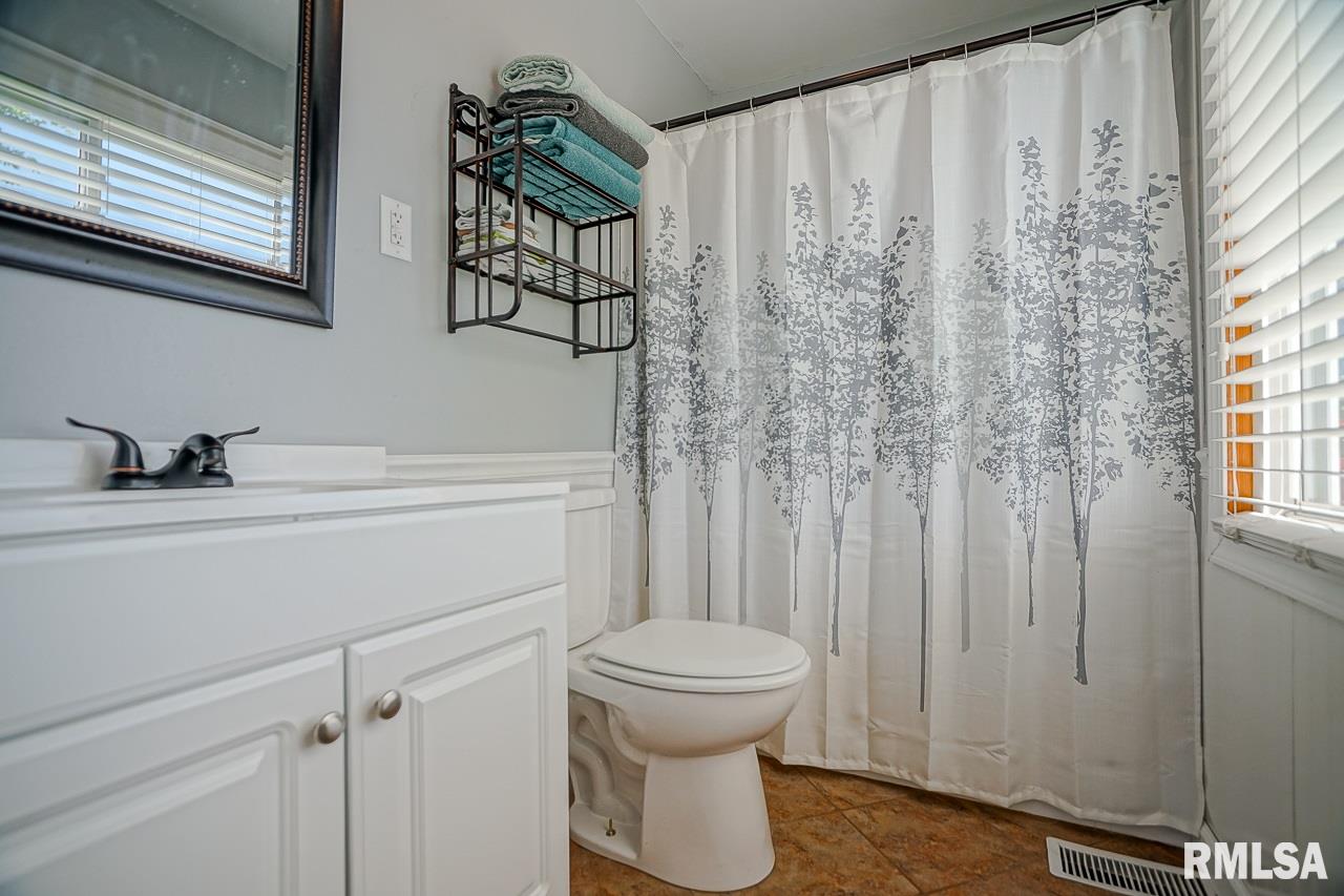 7893 Old State Rte 121 Hopedale, IL 61747 - Photo 20 of 37 Gallery Image 20