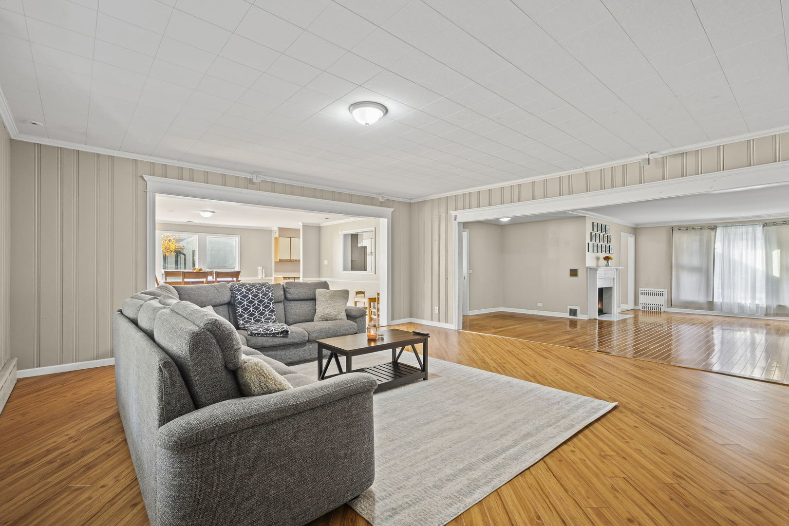 1615 Greenwood Road Glenview, IL 60026 - Photo 7 of 39