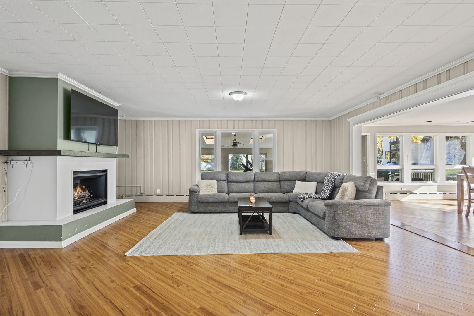 1615 Greenwood Road Glenview, IL 60026 - Photo 9 of 39