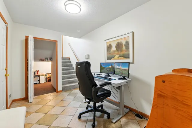 $289,000 | 324 Willoughby Way West, Minnetonka, MN 55305