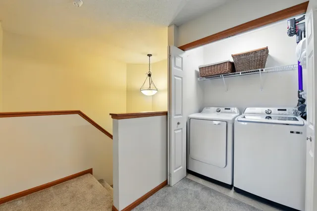 $289,000 | 324 Willoughby Way West, Minnetonka, MN 55305