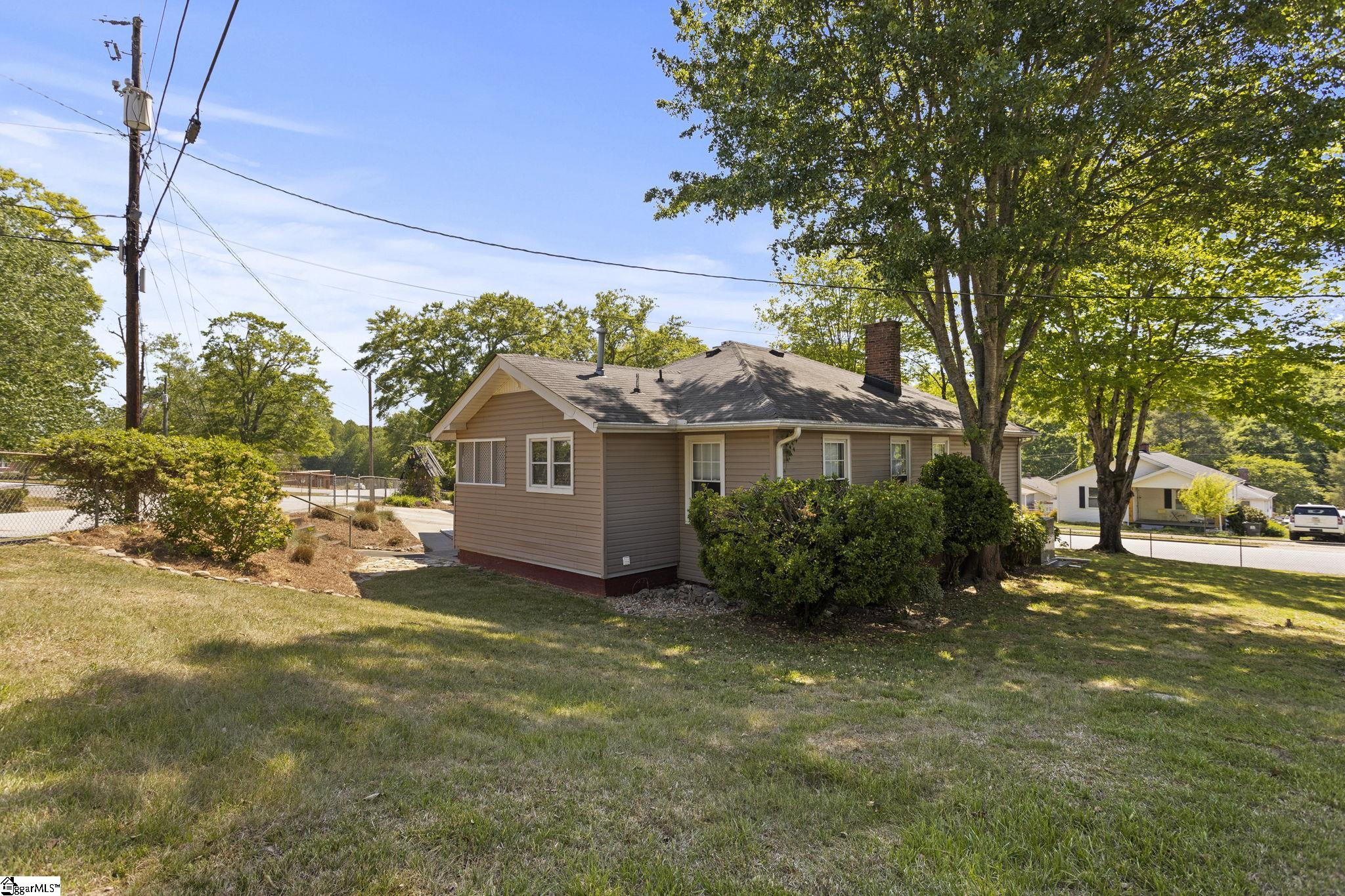 106 Webster Street Slater, SC 29683 - Photo 26 of 34 Gallery Image 26