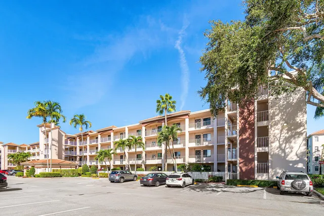 $325,000 | 6149 Pointe Regal Circle, Unit 108, Delray Beach, FL 33484