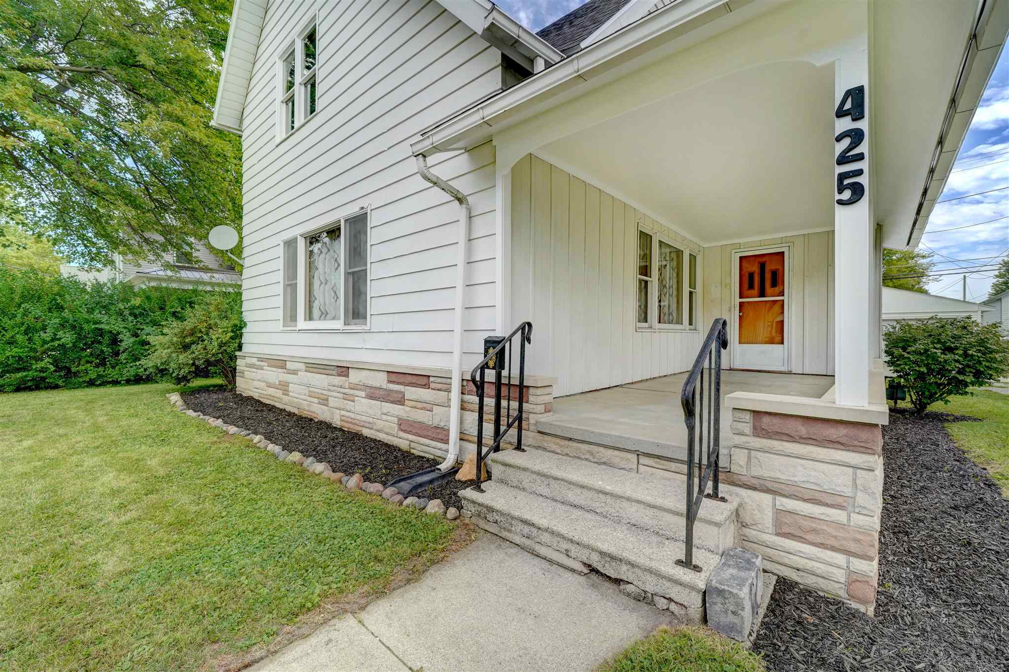 425 North Broadway Street Butler, IN 46721 - Photo 3 of 35