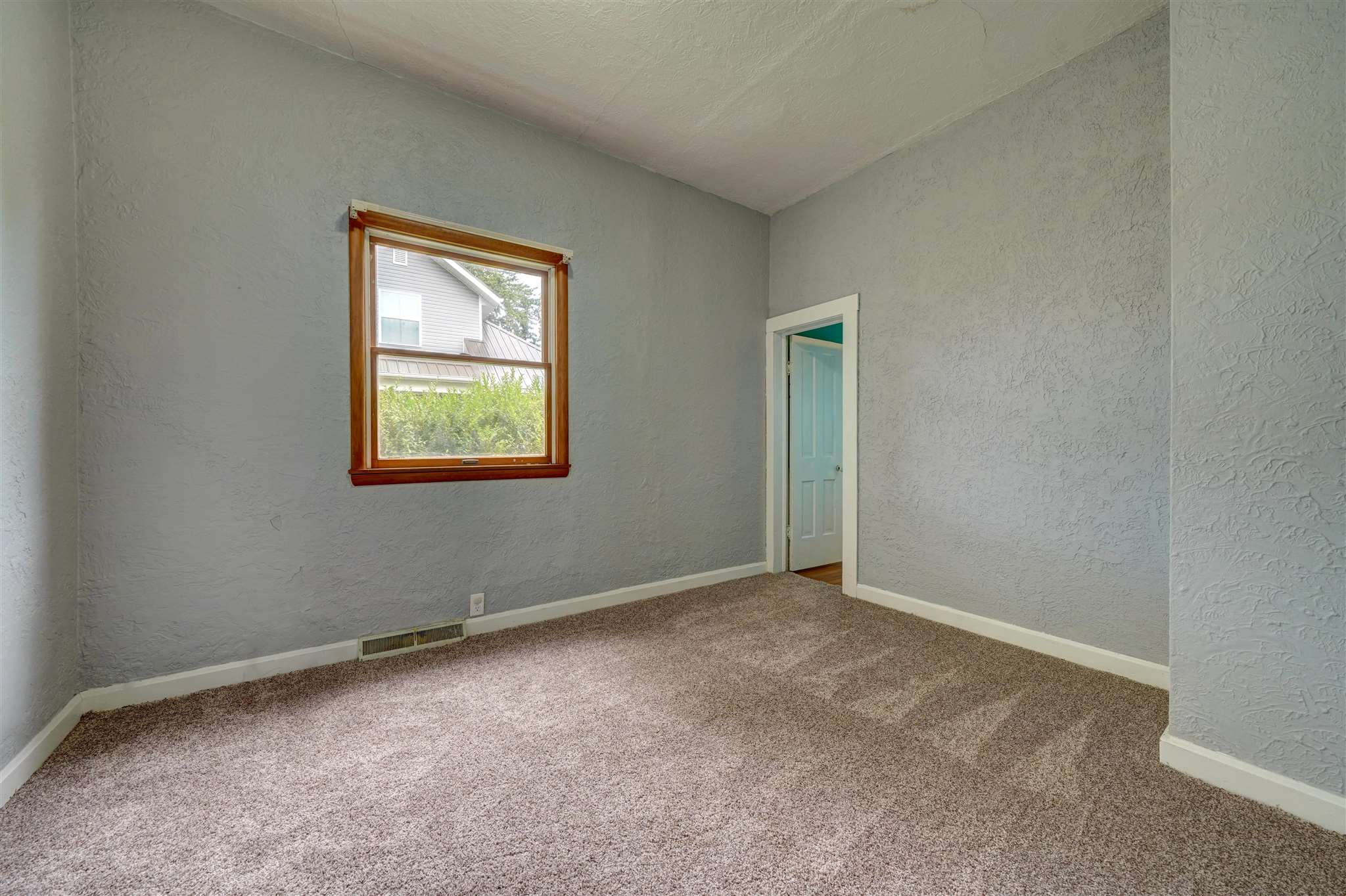 425 North Broadway Street Butler, IN 46721 - Photo 9 of 35