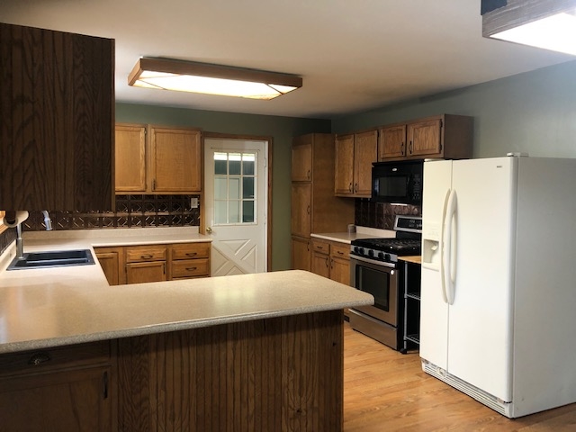 230 Spring Beach Road Rome City, IN 46784 - Photo 2 of 21
