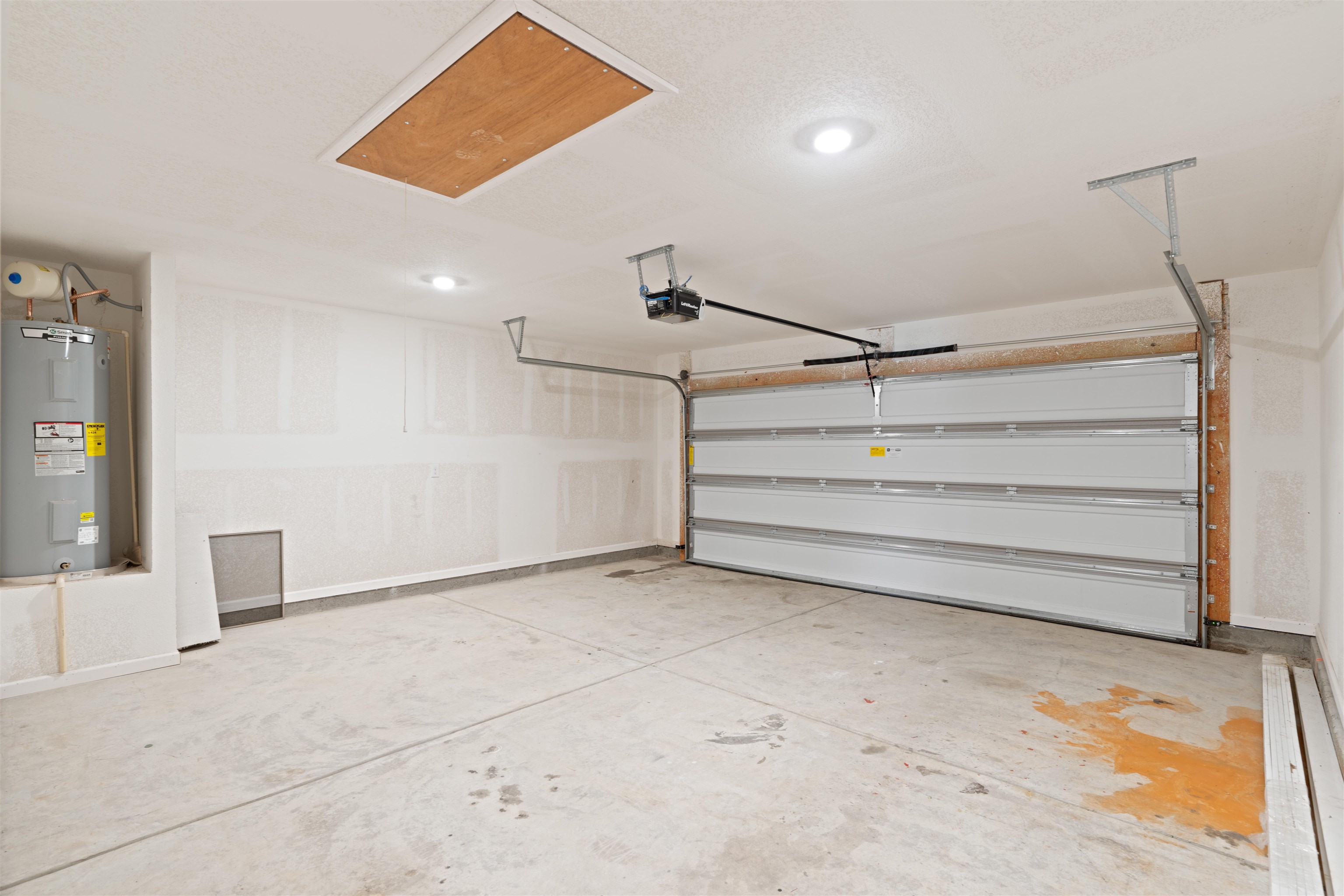 23366 Shadowridge Drive Daphne, AL 36526 - Photo 20 of 25 Garage