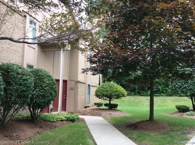 27460 Evergreen Road Lathrup Village, MI 48076 - Photo 1 of 19