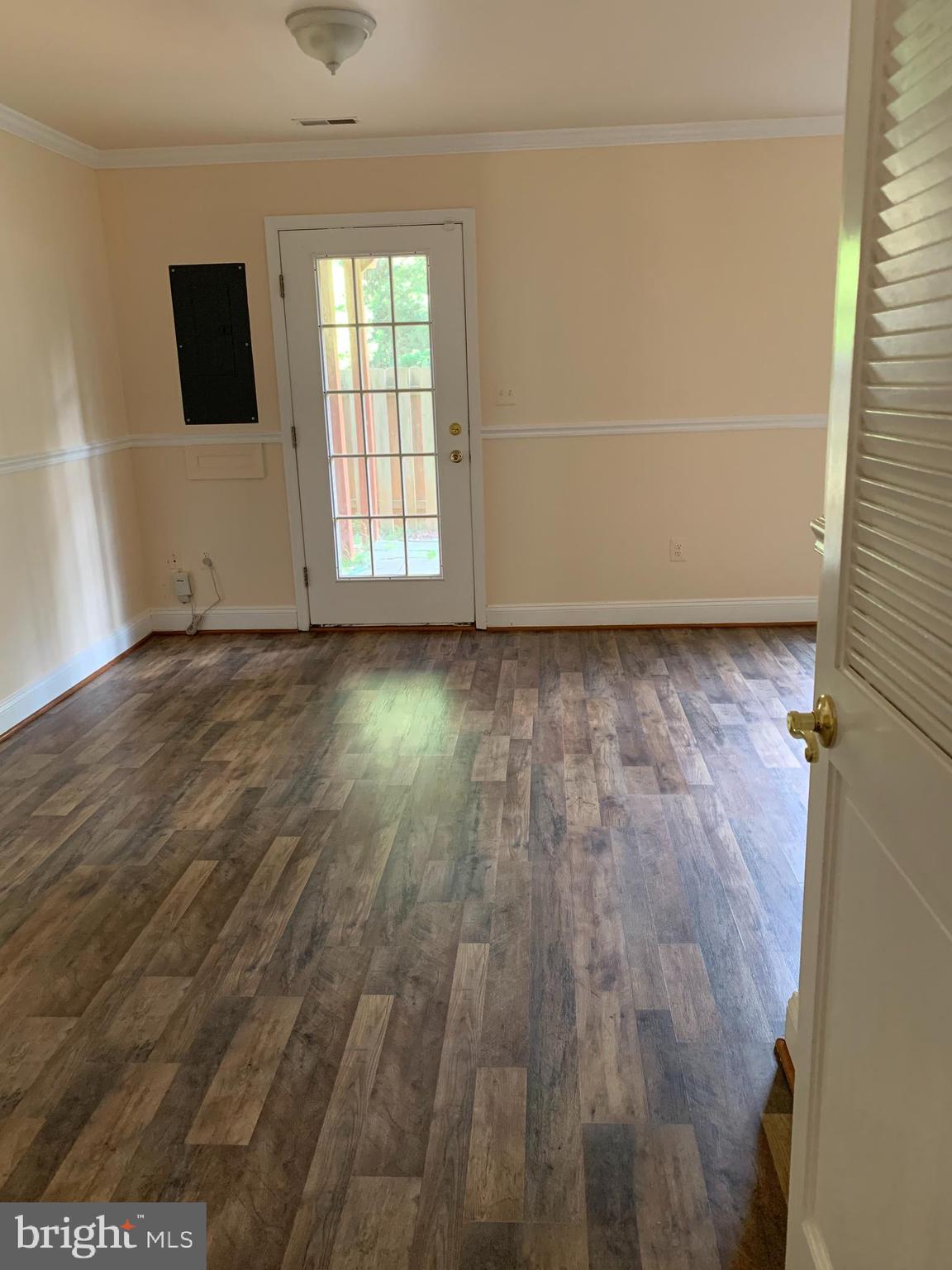 14032 Rockingham Road Germantown, MD 20874 - Photo 4 of 7 Gallery Image 4