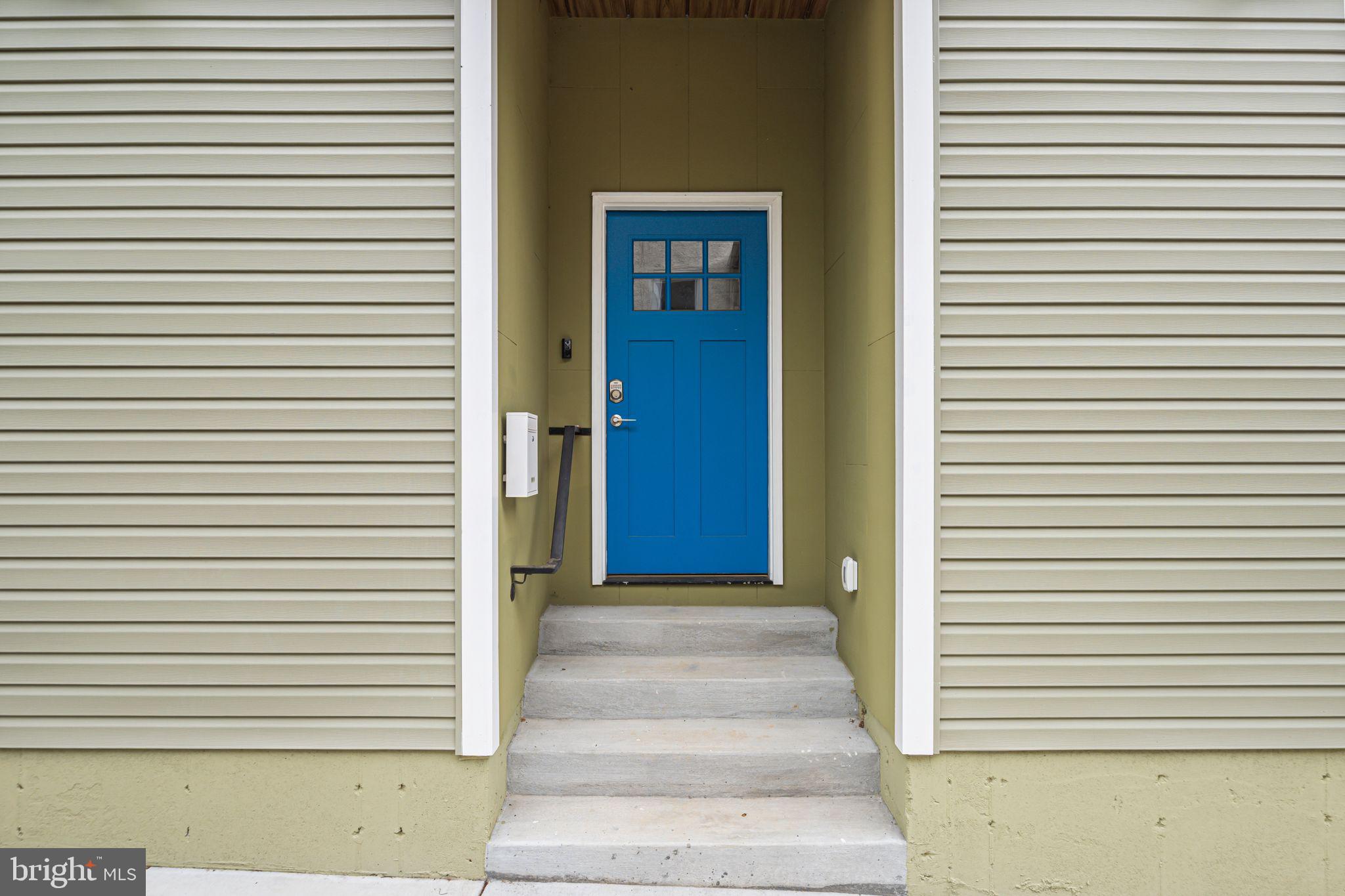 135 East Springer Street Philadelphia, PA 19119 - Photo 29 of 32 a view of a entryway of a building