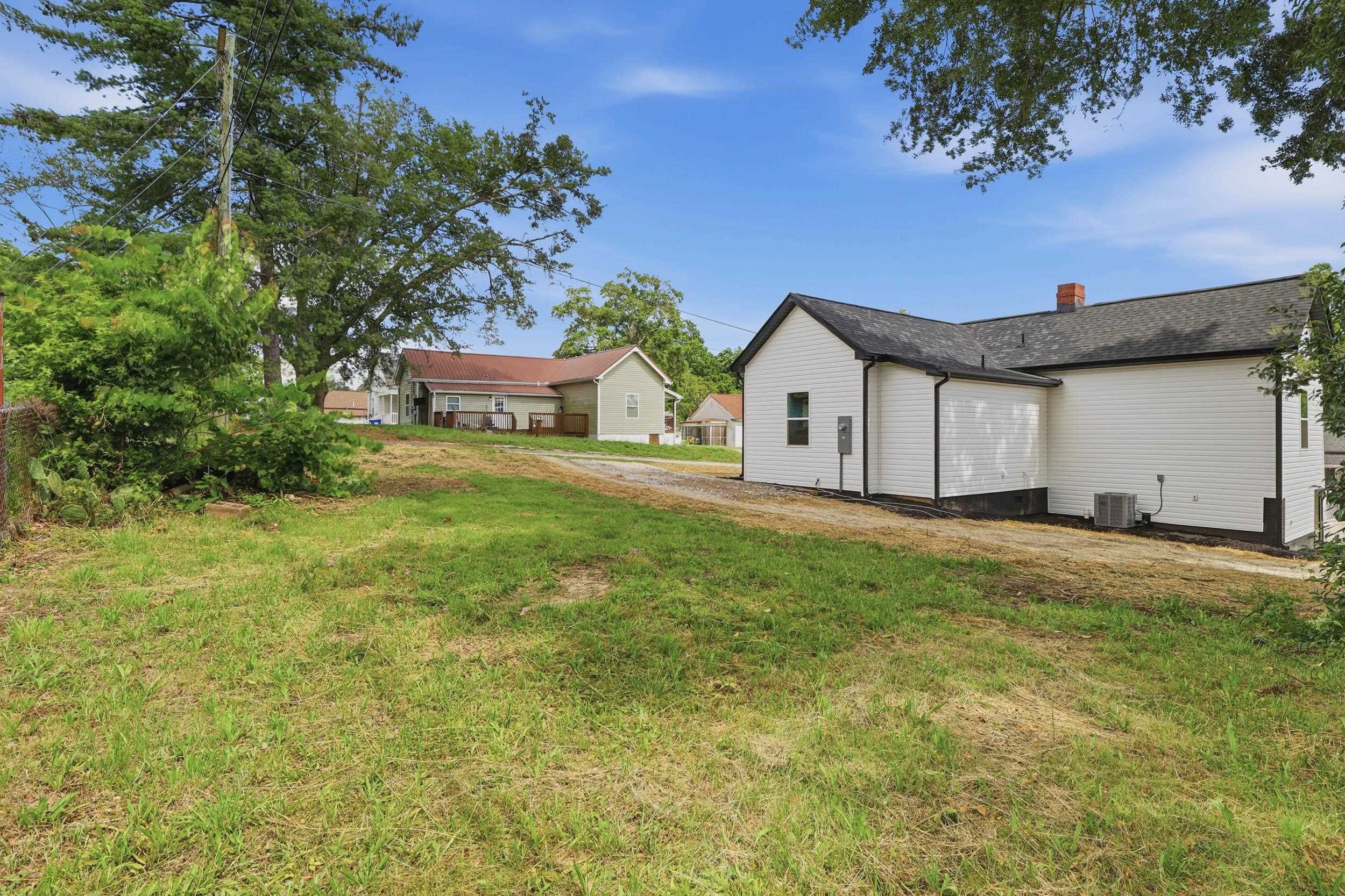 706 Gray Street Woodruff, SC 29388 - Photo 23 of 32