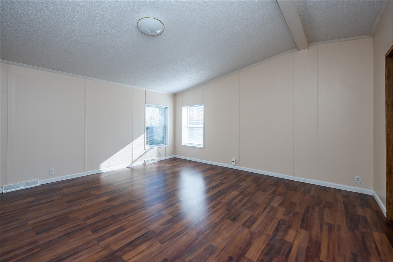 4025 Hennessey Road Coloma, MI 49038 - Photo 17 of 28 Gallery Image 17